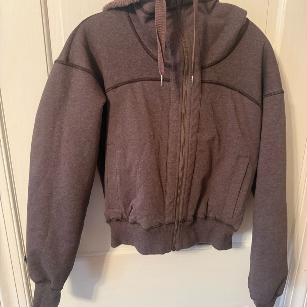 Lululemon Short Sweet and Sherpa Jacket.